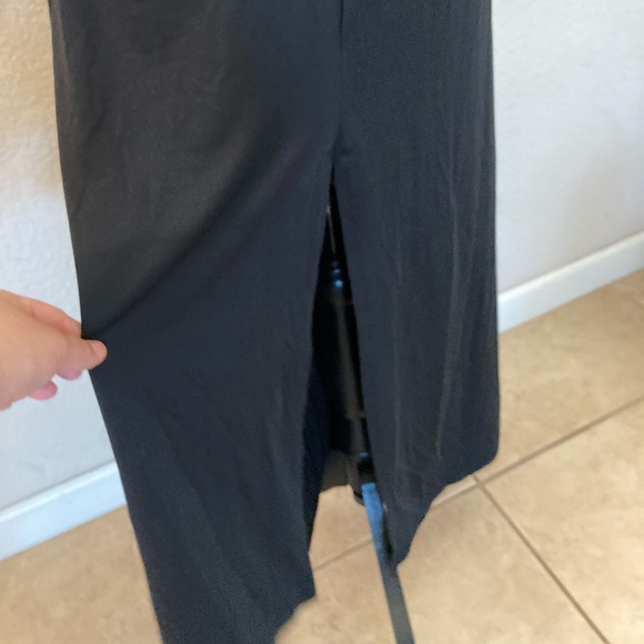 Black V-Line Lace Long Slit Dress - Picture 6 of 7